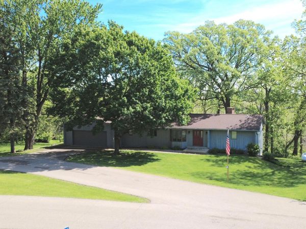 24106 Walnut Drive , Albert Lea, MN 56007
