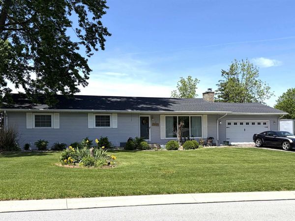 17 Linda Lane, Columbia City, IN 46725