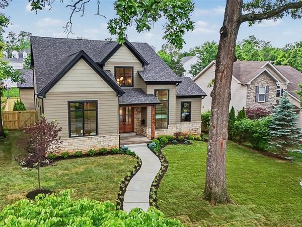 246 Barter Avenue , Kirkwood, MO 63122