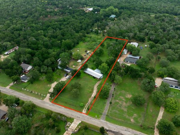 288 The Forest RD, Dale, TX 78616