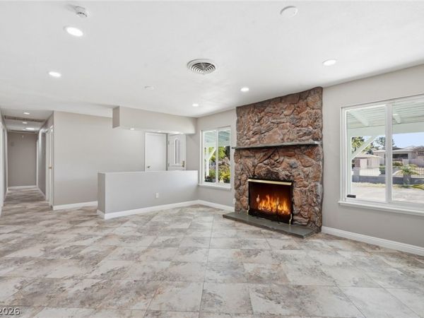 7989 Red Barn Drive, Las Vegas, NV 89123