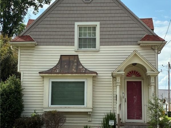 1605 Liberty Street, Parkersburg, WV 26101