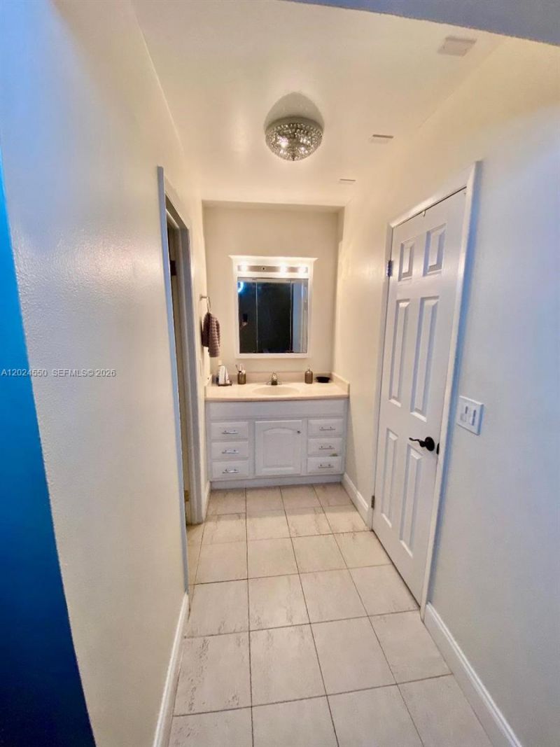 1841 NW 113th Ave, Pembroke Pines, FL 33026 Photo