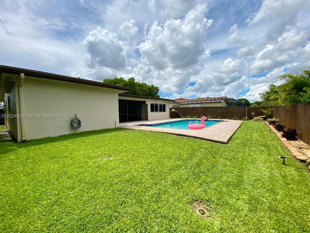 1841 NW 113th Ave, Pembroke Pines, FL 33026 Photo