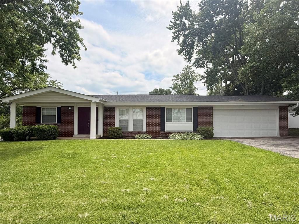 1200 Moncoeur Drive , Unincorporated, MO 63146 Main Photo