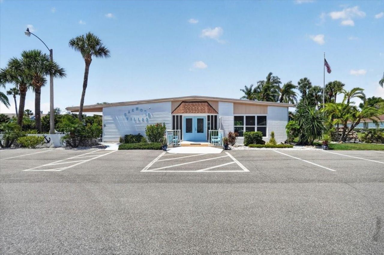 2719 51st Avenue W, Bradenton, FL 34207 Photo