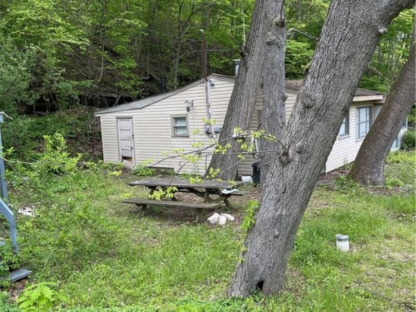 18081 Mill Road , Berlin Center, OH 44401