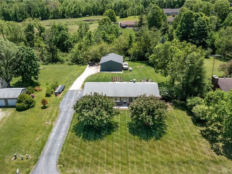 7419 Grayson Drive, Springfield, OH 45502 Photo 10