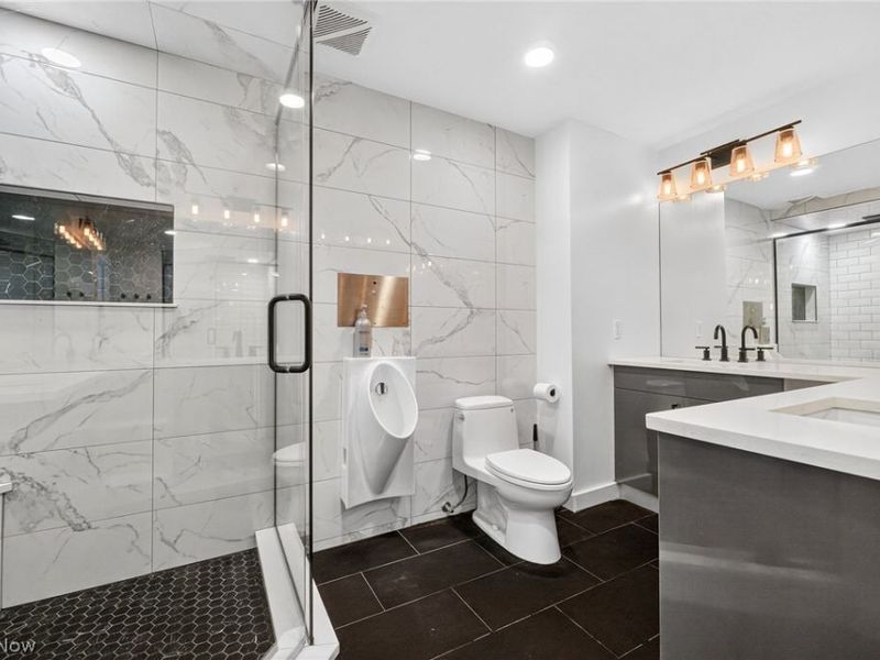 2282 W 5th Street, Cleveland, OH 44113 Photo 22