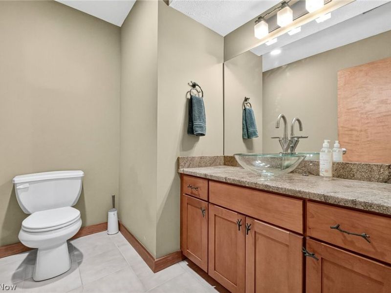 2282 W 5th Street, Cleveland, OH 44113 Photo 47