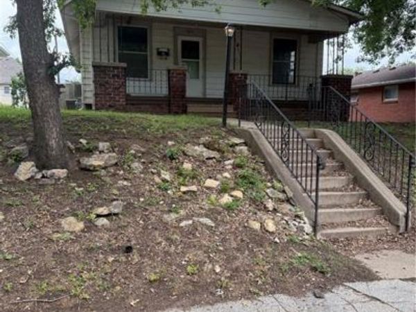 505 N 24th Street, St Joseph, MO 64501