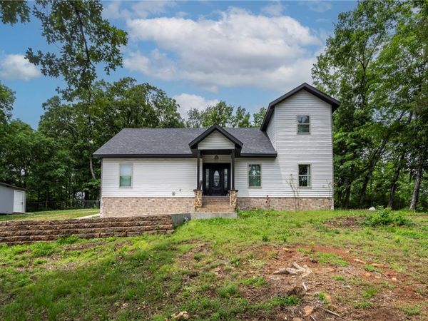 41 W Ozark Trail , Fayetteville, AR 72701