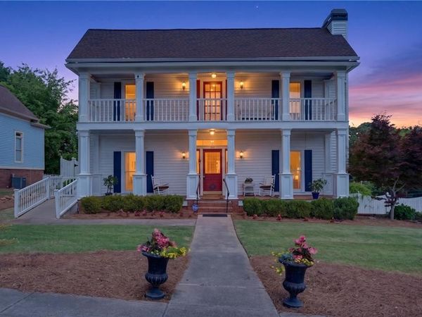172 E Shadburn Avenue, Buford, GA 30518