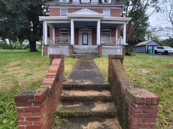 8786 ANTHONY HIGHWAY, WAYNESBORO, PA 17268