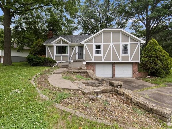 801 NE 113th Street, Kansas City, MO 64155