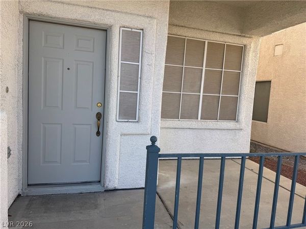10066 Cambridge Blue Avenue , Las Vegas, NV 89147
