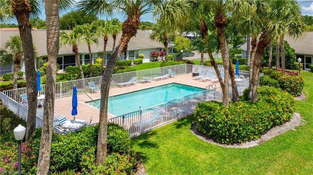 3383 Erick Lake Dr, Unit 2902, Naples, FL 34109 Photo