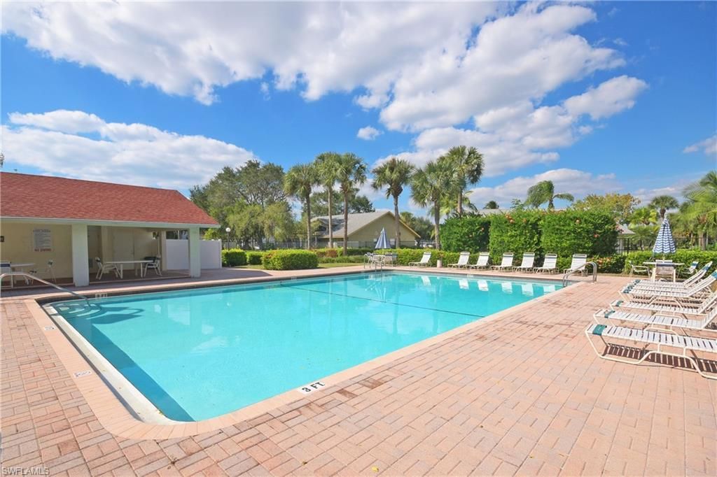 3383 Erick Lake Dr, Unit 2902, Naples, FL 34109 Photo