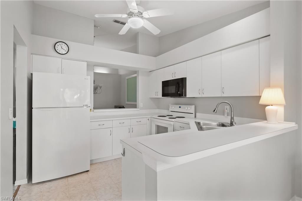3383 Erick Lake Dr, Unit 2902, Naples, FL 34109 Photo