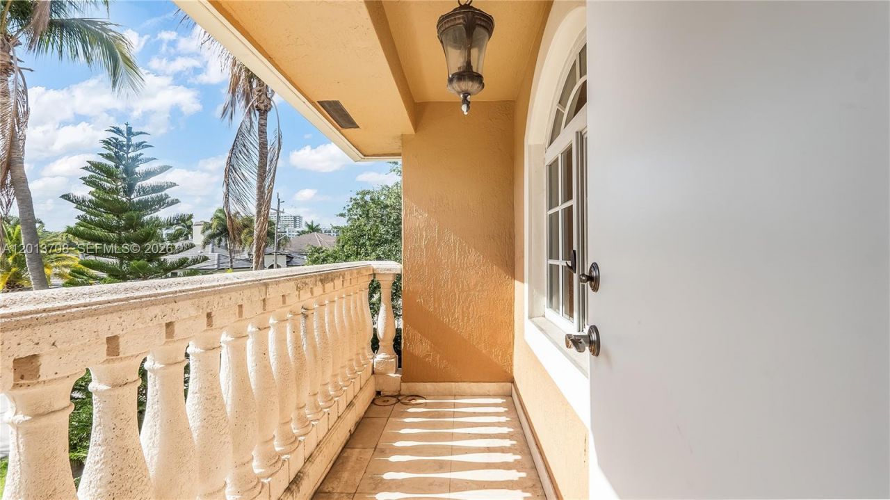 1940 S Blue Water Ter S, Lauderdale by the Sea, FL 33062 Photo