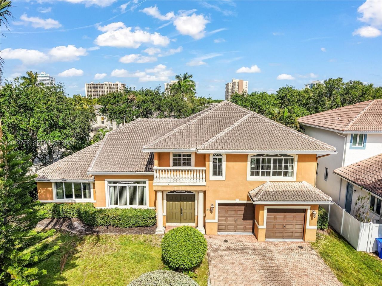 1940 S Blue Water Ter S, Lauderdale by the Sea, FL 33062 Photo