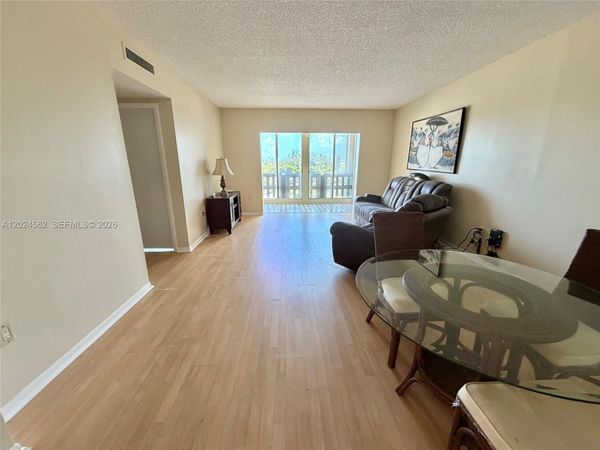 4001 Hillcrest Dr , Unit 609, Hollywood, FL 33021