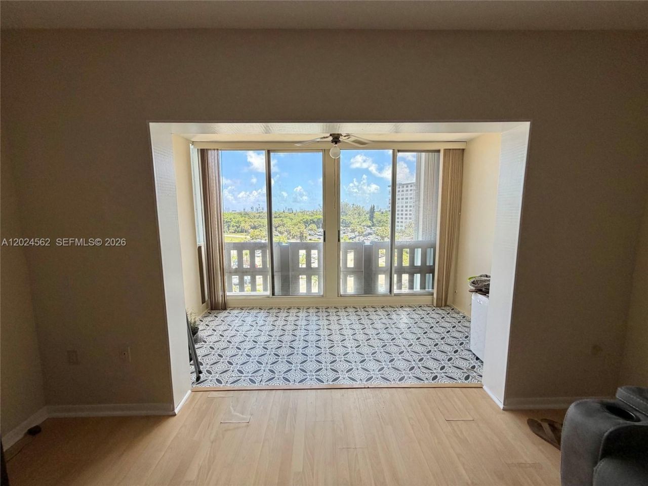 4001 Hillcrest Dr , Unit 609, Hollywood, FL 33021 Photo