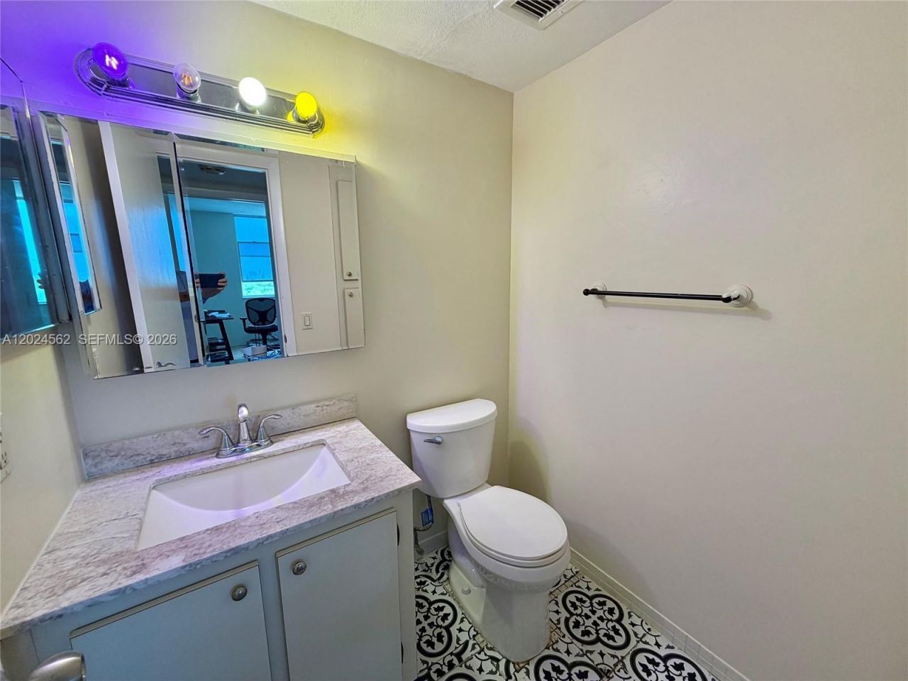 4001 Hillcrest Dr , Unit 609, Hollywood, FL 33021 Photo
