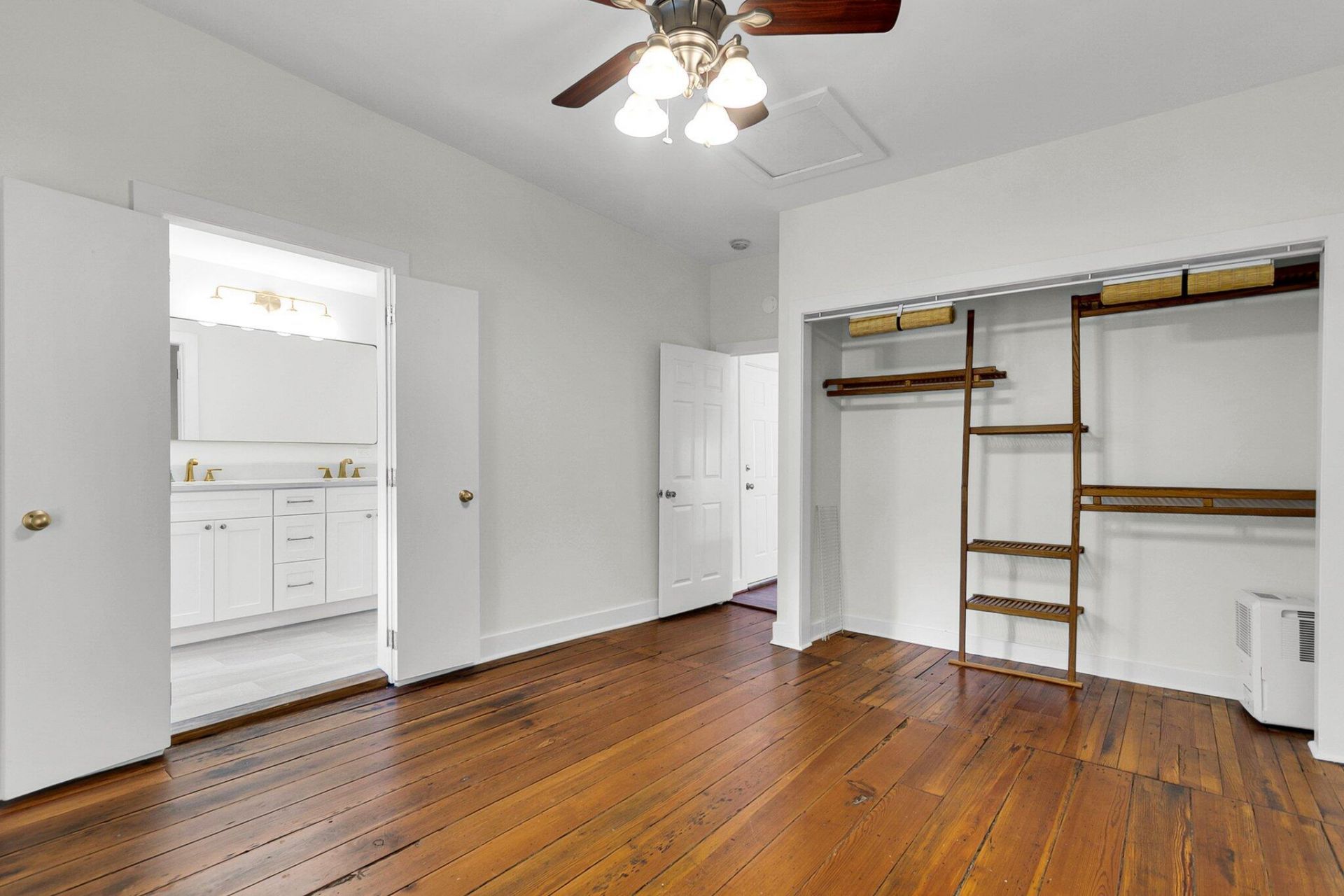 128 Logan Street Photo 13
