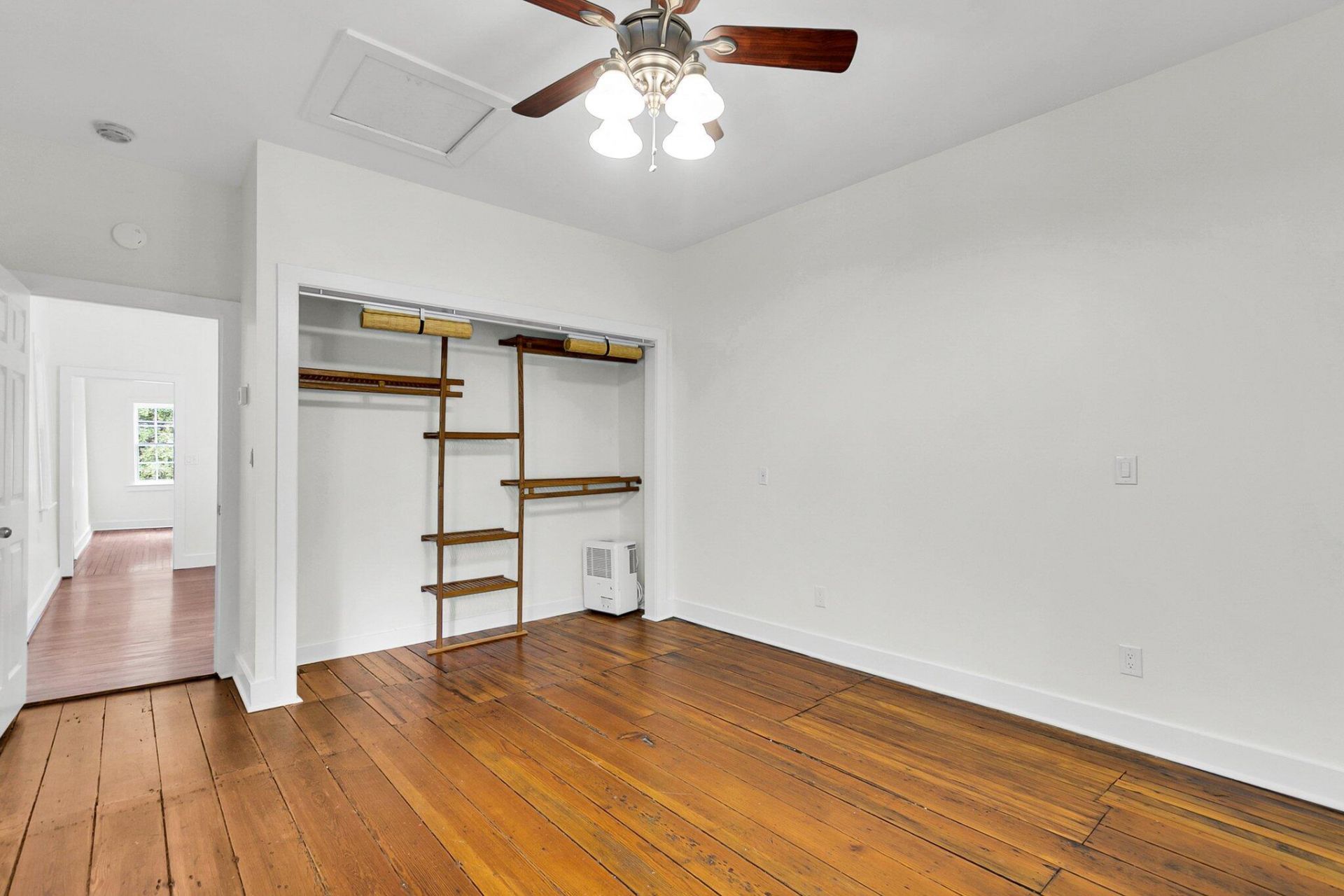 128 Logan Street Photo 14