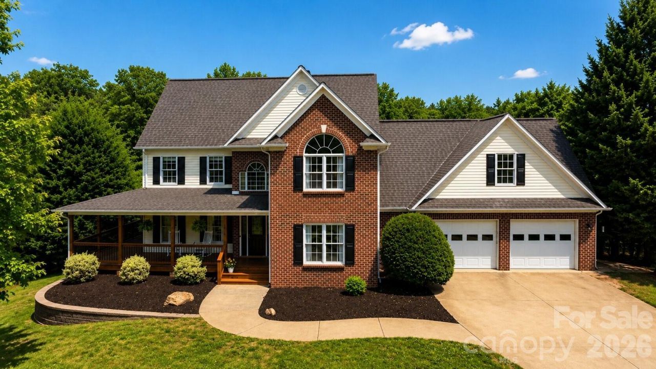 4616 20th Street Place Ne, Hickory, NC 28601 Main Photo
