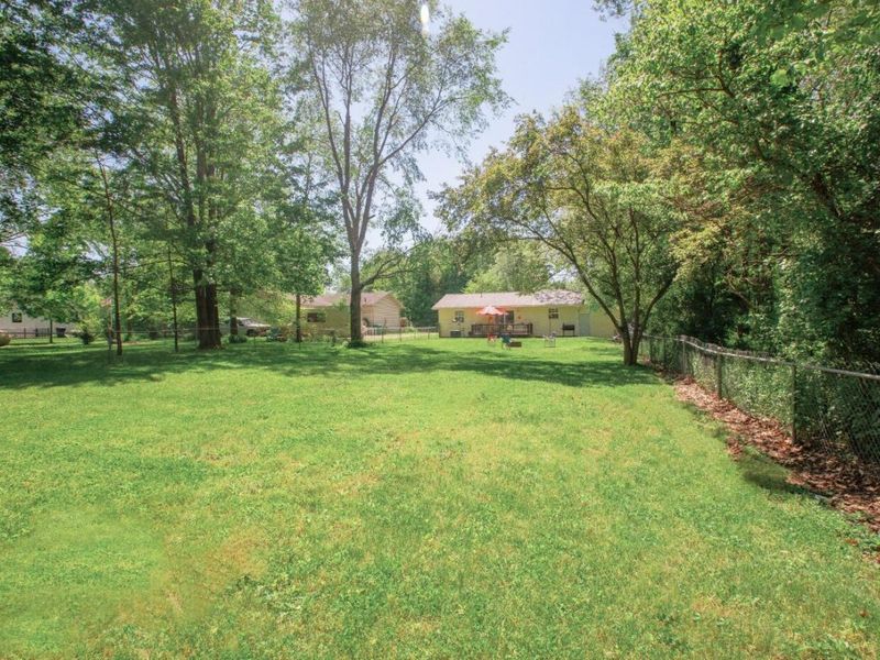 218 Woodlawn Circle, Howard, OH 43028 Photo 13