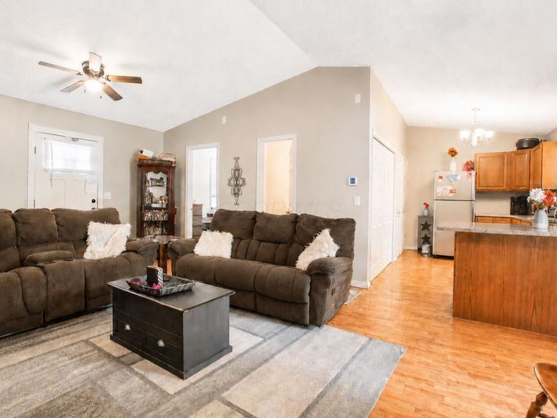 218 Woodlawn Circle, Howard, OH 43028 Photo 8