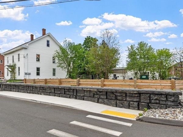 91 Canal St, Athol, MA 01331