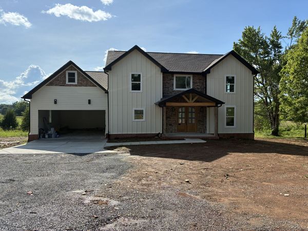 3305 Dobbins Pike , Portland, TN 37148