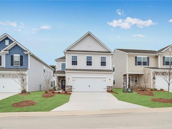 5537 Hydrangea Street , Winston-Salem, NC 27104