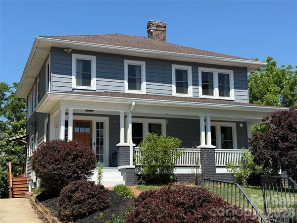 60 Austin Avenue, Asheville, NC 28801