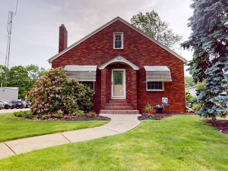 703 S Myrtle Avenue, Willard, OH 44890 Photo 2