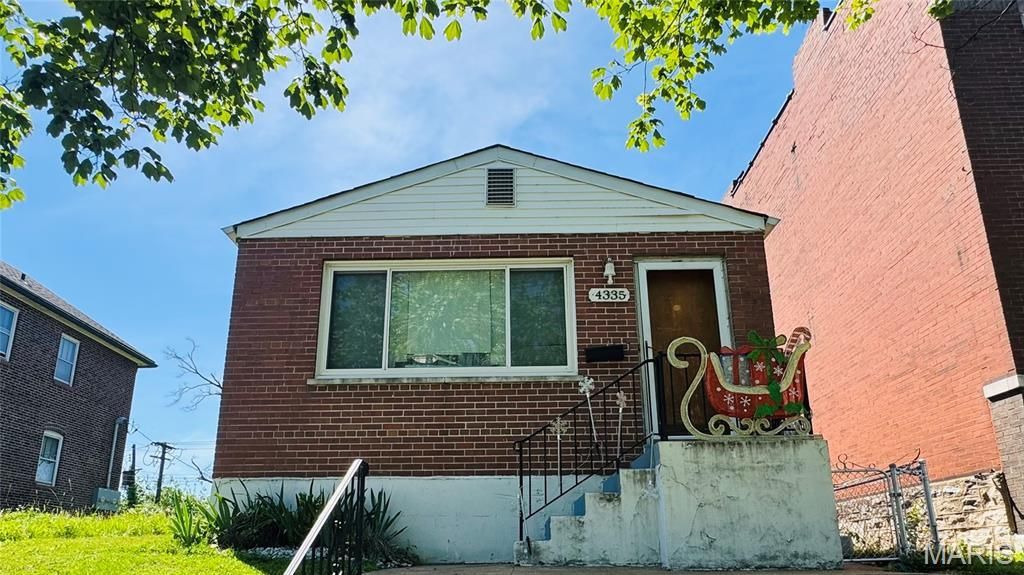 4335 California Avenue , Saint Louis, MO 63111 Main Photo