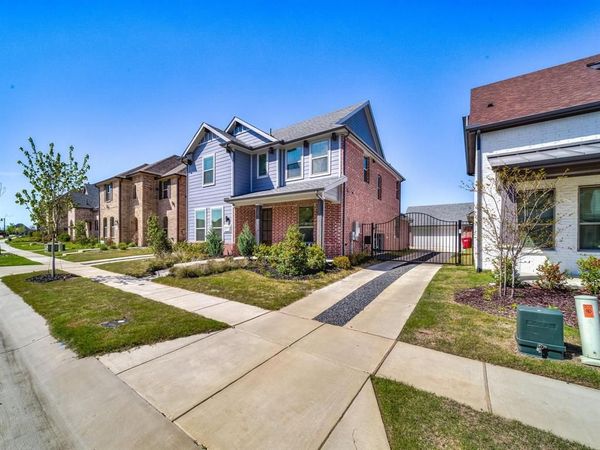 1820 Temple Hills, Van Alstyne, TX 75495