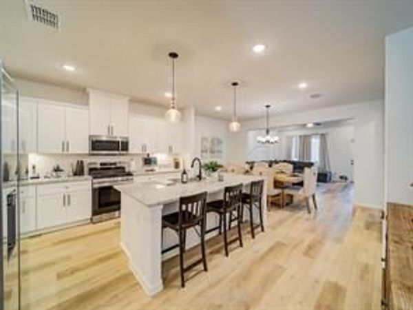 1820 Temple Hills, Van Alstyne, TX 75495