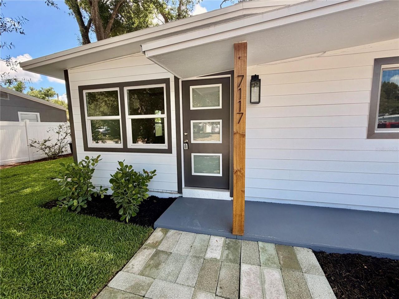 7117 15th Street N, Saint Petersburg, FL 33702 Photo