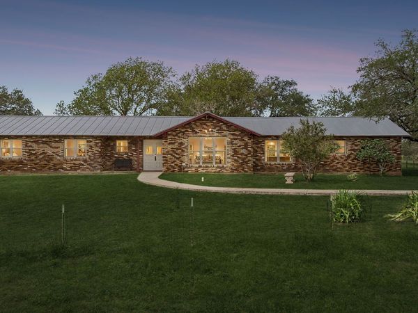 6603 FM 2579, Floresville, TX 78114
