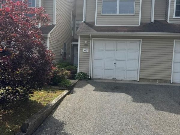 1087 Oakcroft Lane, FRANKLIN, NJ 08873