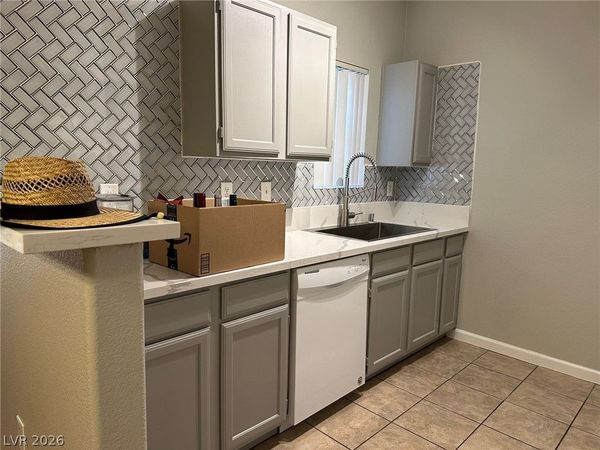 7255 W Sunset Road, Unit 1024, Las Vegas, NV 89113
