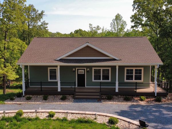106 Park Shores CIR , Moneta, VA 24121
