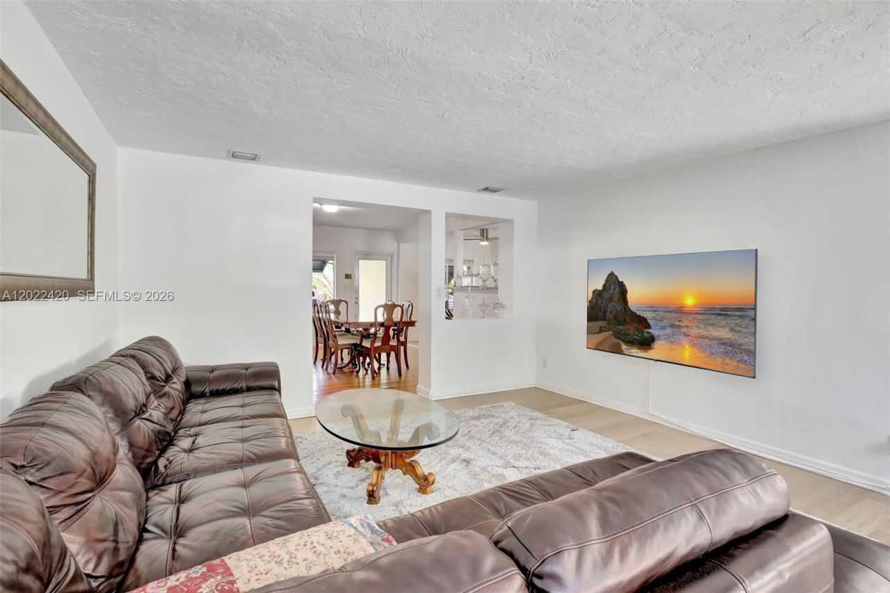 1523 Dewey St , Hollywood, FL 33020 Photo