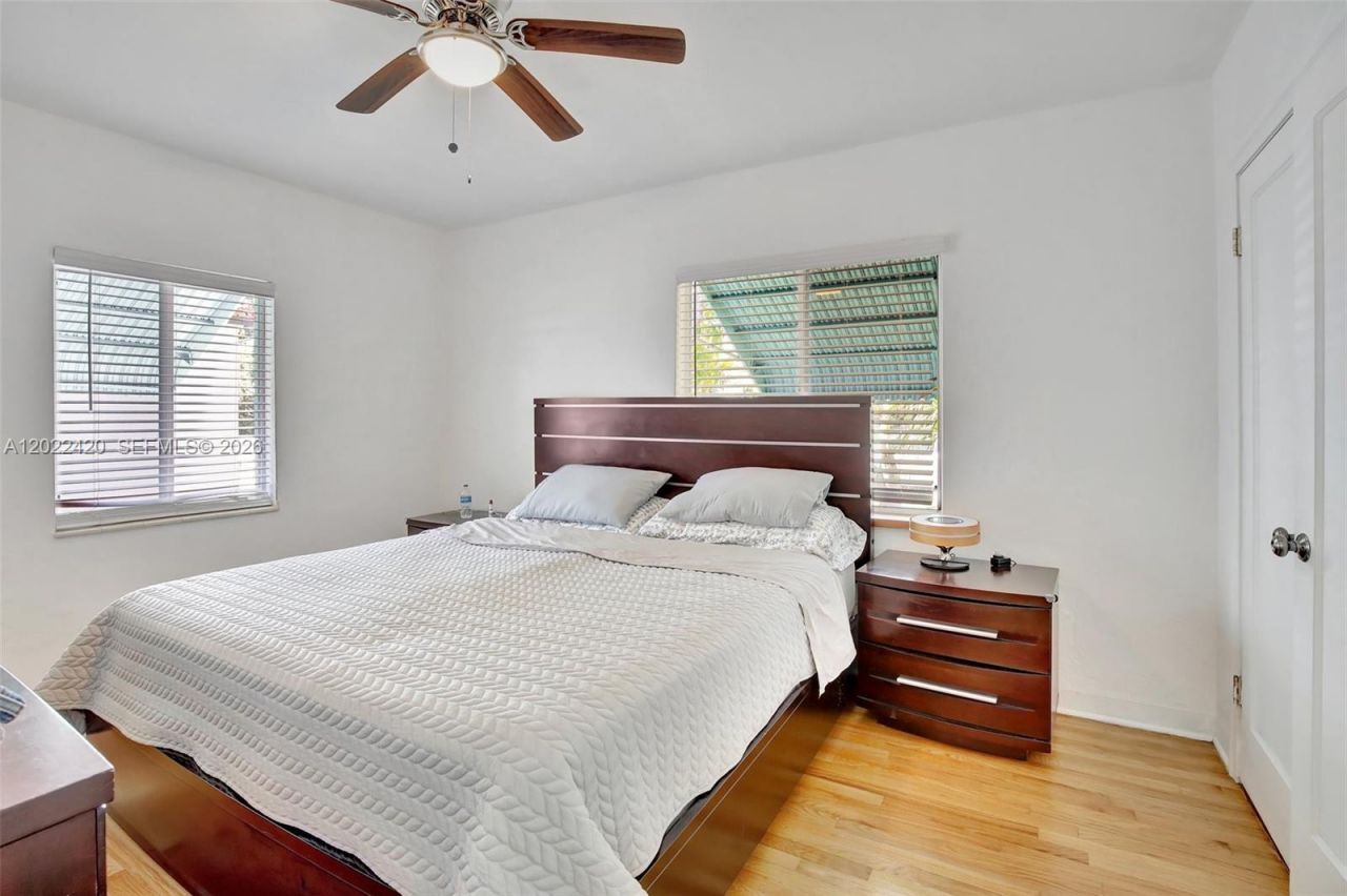 1523 Dewey St , Hollywood, FL 33020 Photo