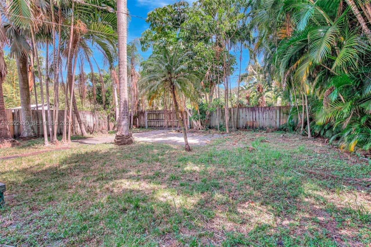 1523 Dewey St , Hollywood, FL 33020 Photo