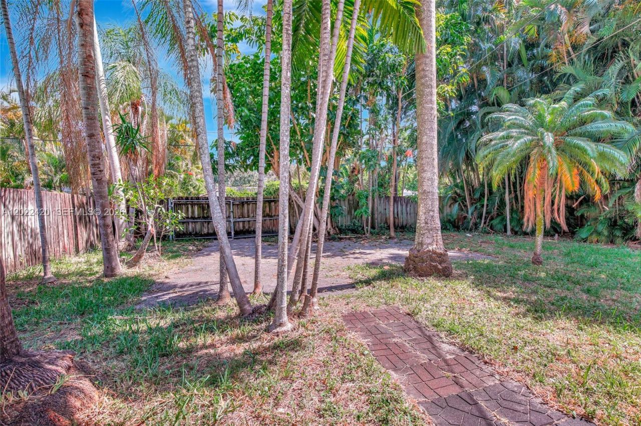 1523 Dewey St , Hollywood, FL 33020 Photo